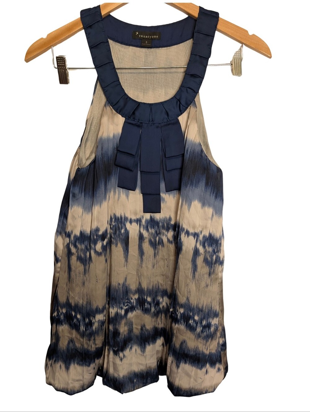 Navy and Gray Abstract Print Sleeveless Balloon Hem Top. Small